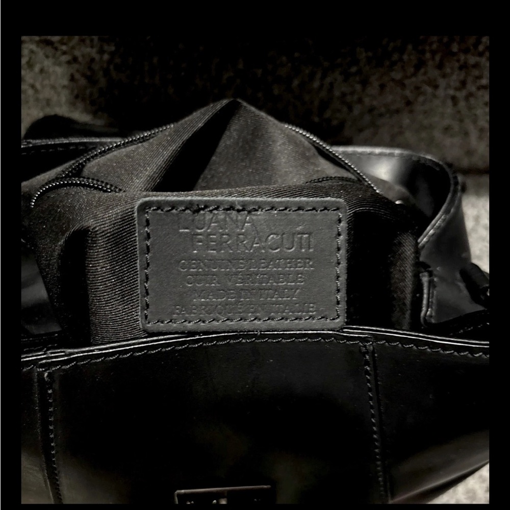 Luana Ferracuti Italian, Elegant Black Leather Handbag and Backpack - Picture 7 of 11
